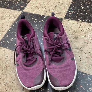 Womens purple Nike flex size 7.5